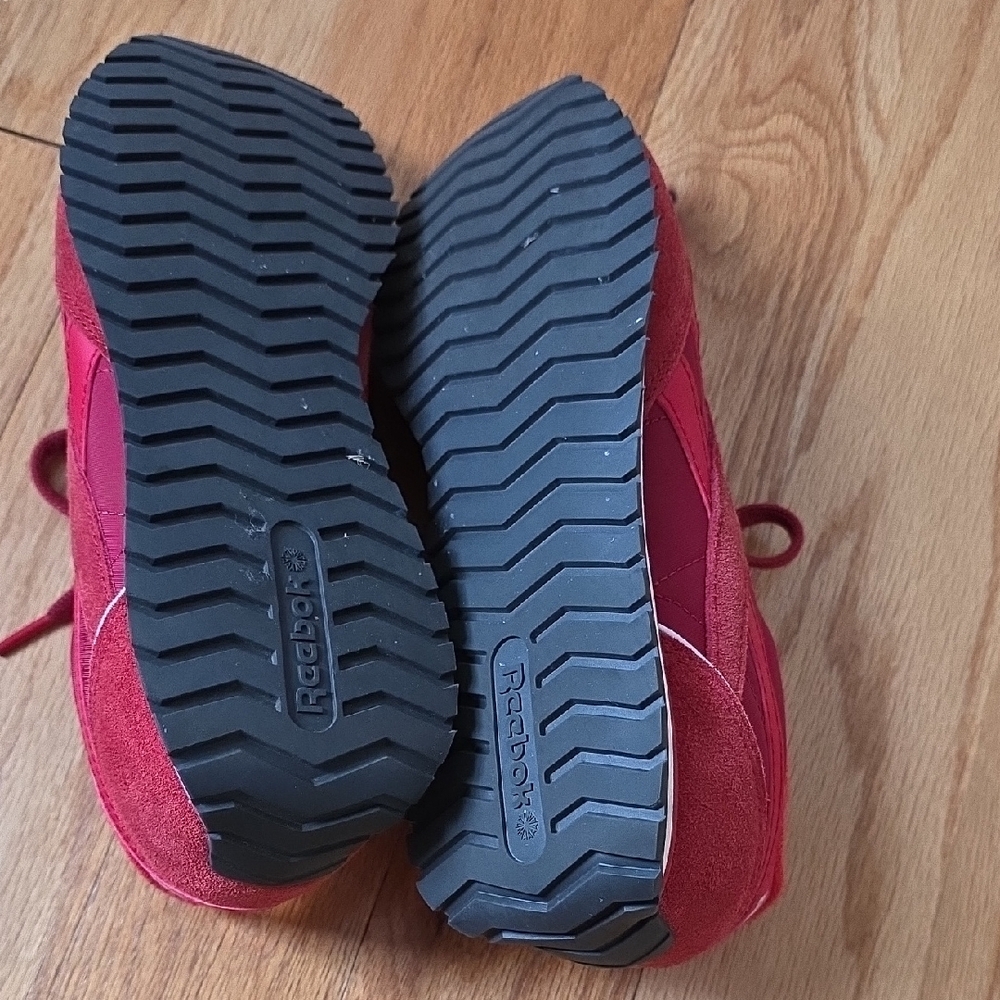 Reebok Crimson Athletic Shoes - Picture 4 of 6